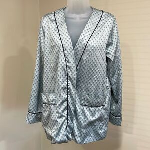 Victoria's Secret Satin Robe.  Size XS extra small